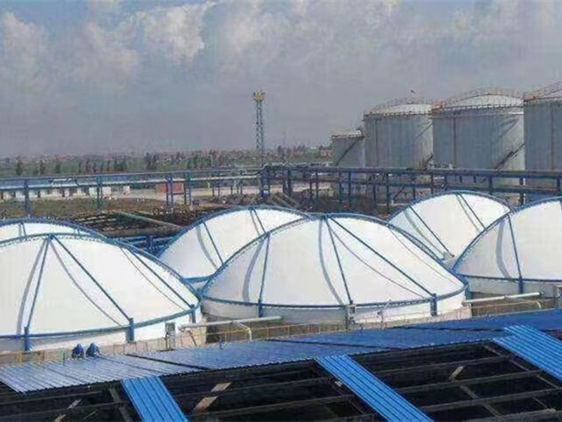 污水池